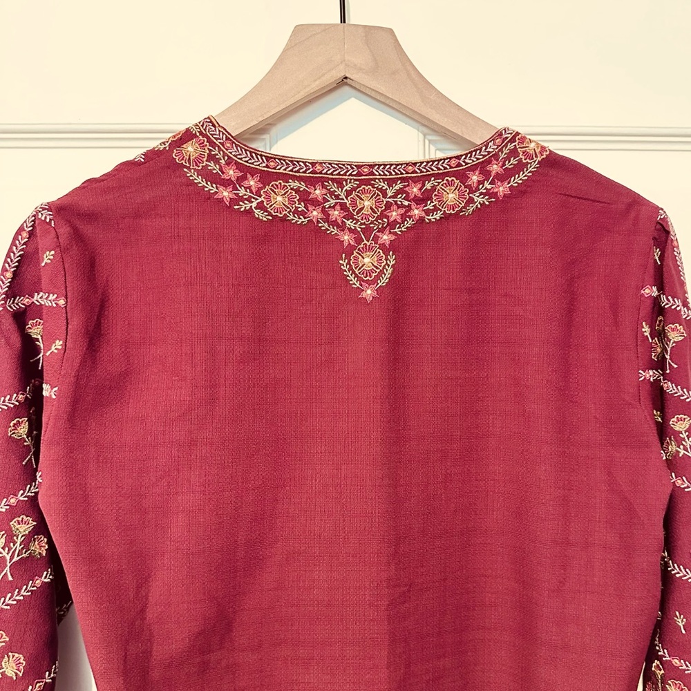 Ritu Kumar | Top | Ritu Kumar Embroidered Kurta - Picture 8 of 11